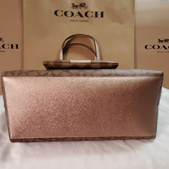 NWT ⚘Authentic COACH SET⚘ - Picture 5 of 7